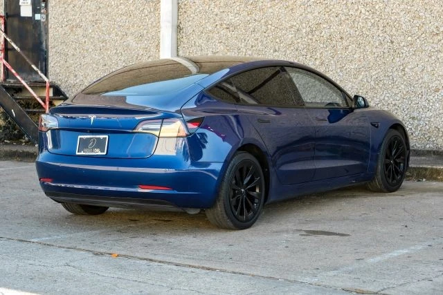 2022 Tesla Model 3 - Image 8 of 21