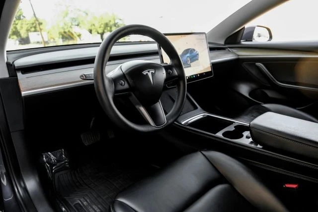 2022 Tesla Model 3 - Image 3 of 21
