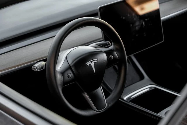 2022 Tesla Model 3 - Image 17 of 21