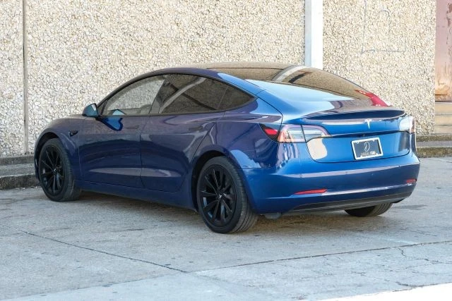 2022 Tesla Model 3 - Image 10 of 21