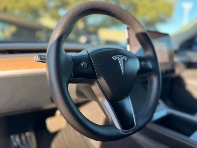 2022 Tesla Model 3 - Image 17 of 21