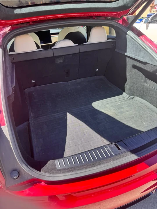 2022 Tesla Model S - Image 8 of 8