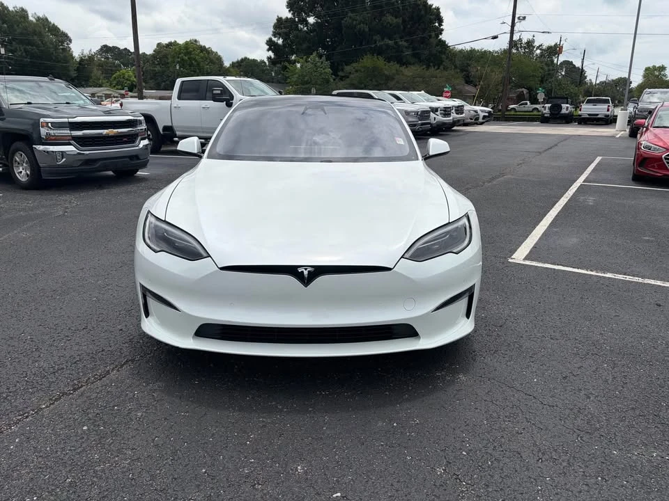 2022 Tesla Model S - Image 2 of 11
