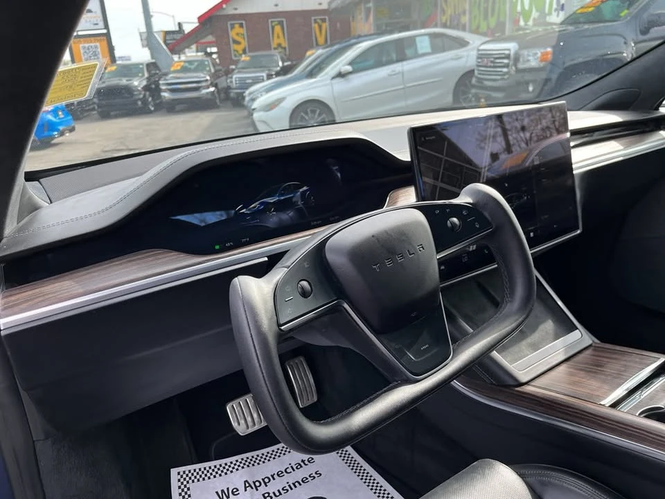 2022 Tesla Model S - Image 11 of 19