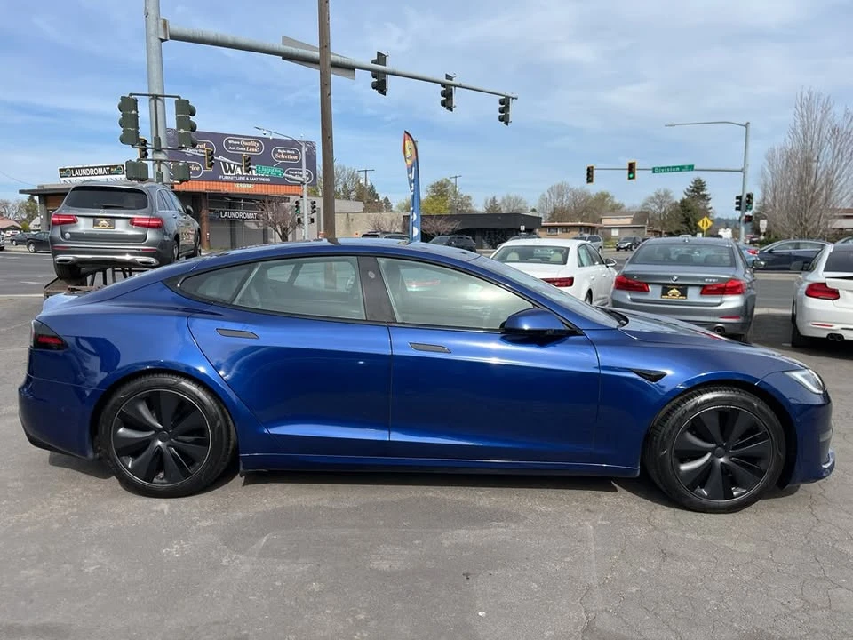 2022 Tesla Model S - Image 8 of 19