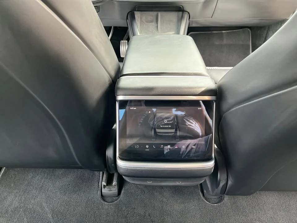 2022 Tesla Model S - Image 17 of 19