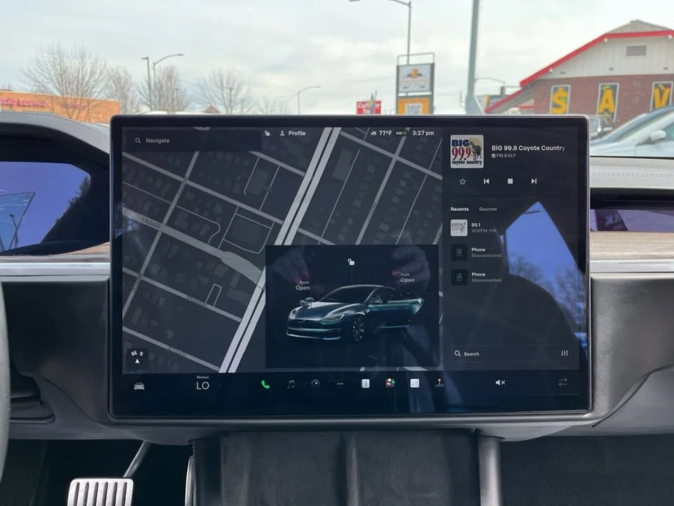 2022 Tesla Model S - Image 19 of 19