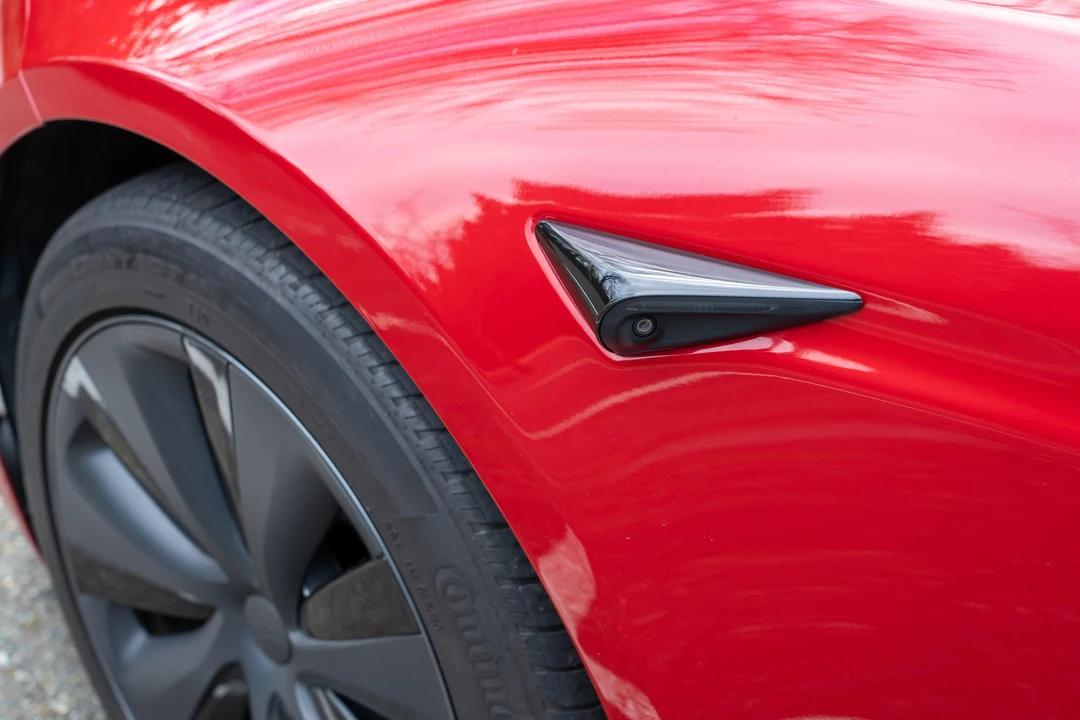 2022 Tesla Model S - Image 18 of 31