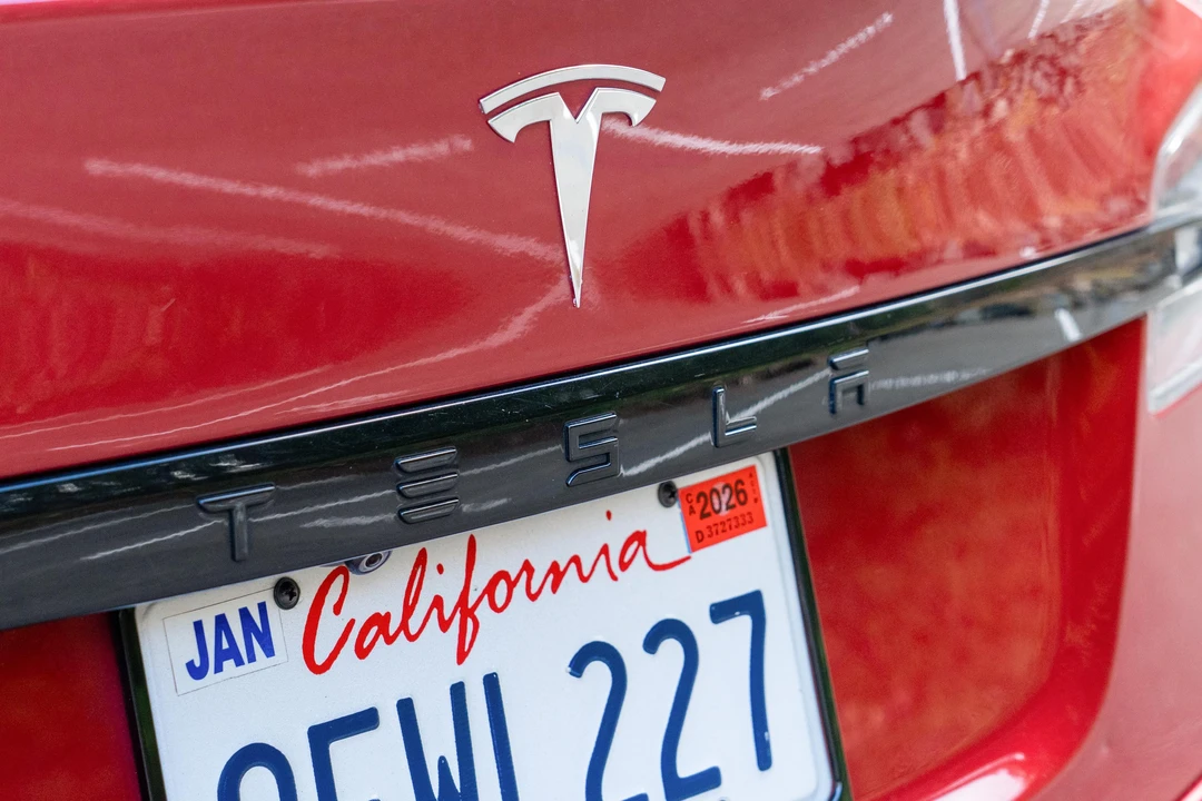 2022 Tesla Model S - Image 21 of 31