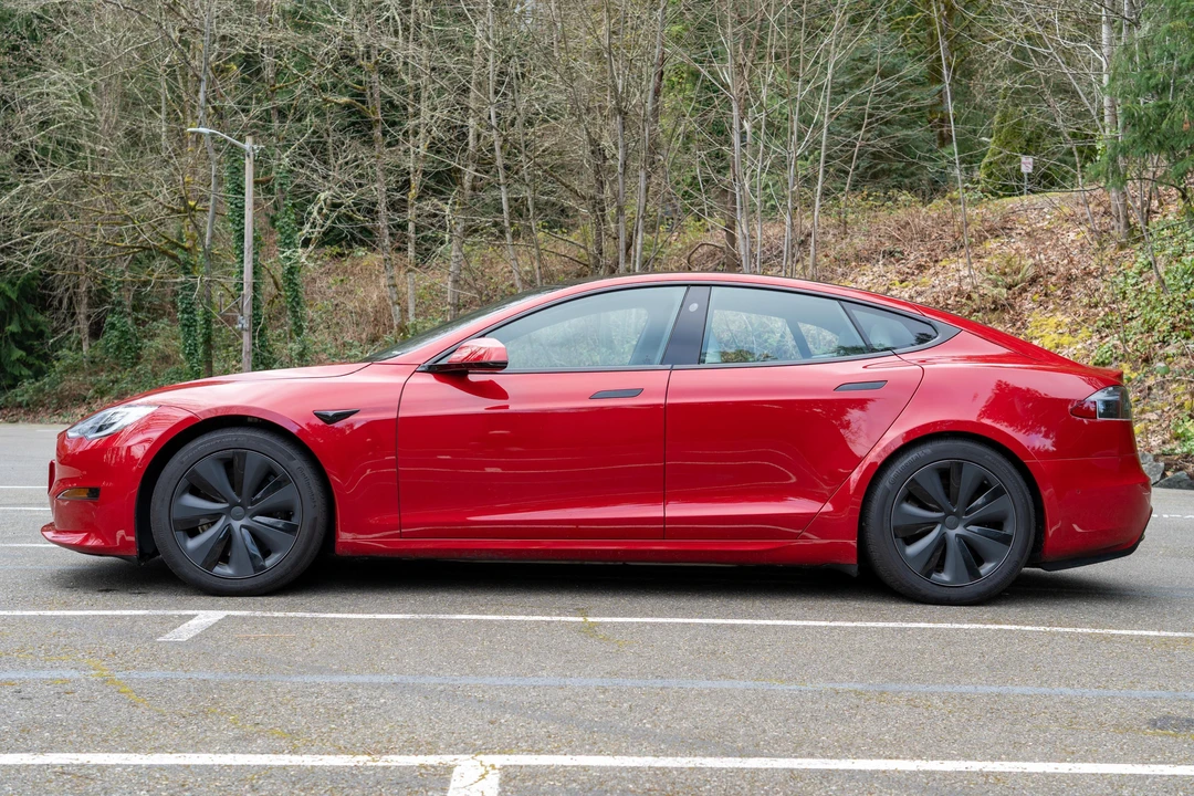 2022 Tesla Model S - Image 3 of 31