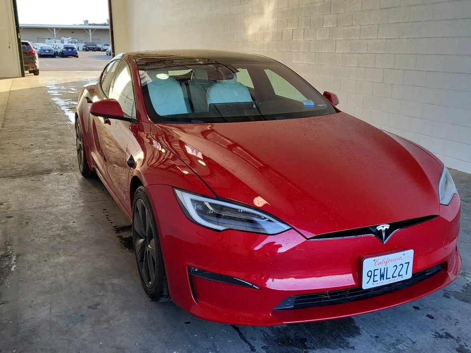 2022 Tesla Model S - Image 3 of 15