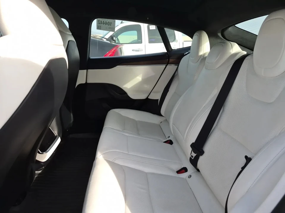 2022 Tesla Model S - Image 13 of 15