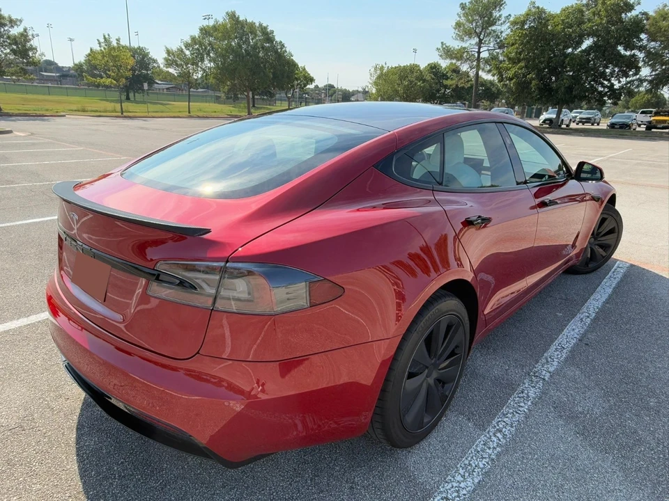 2022 Tesla Model S - Image 12 of 21