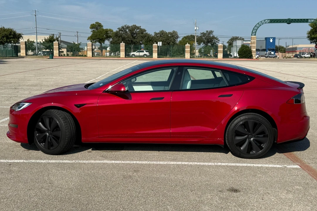 2022 Tesla Model S - Image 3 of 21