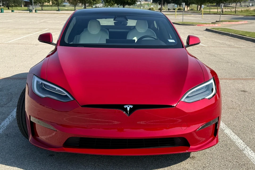 2022 Tesla Model S - Image 2 of 21