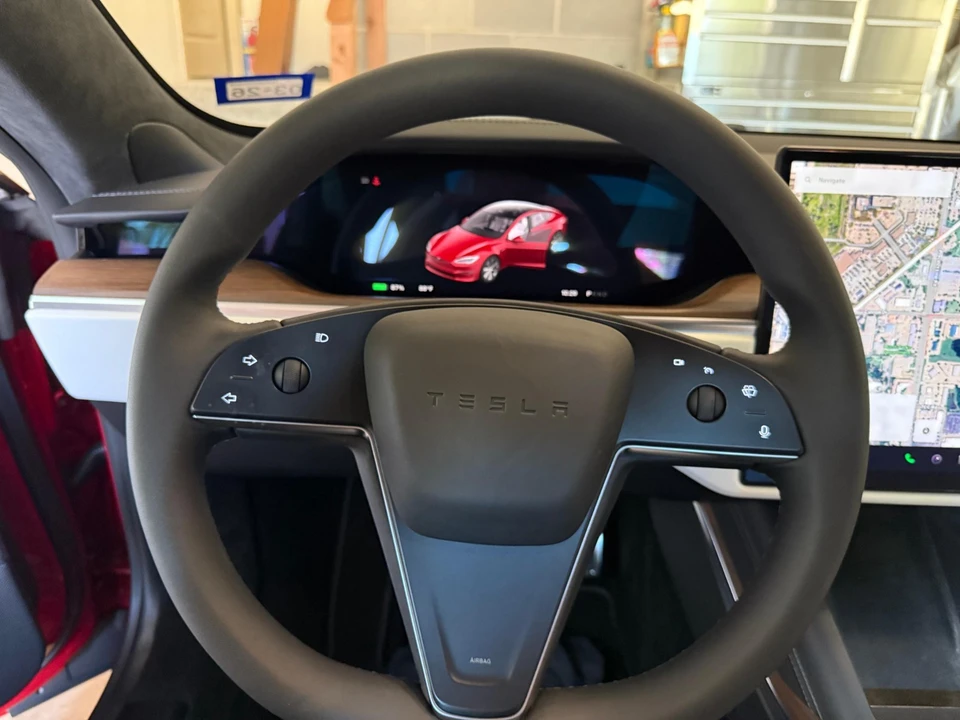 2022 Tesla Model S - Image 17 of 21