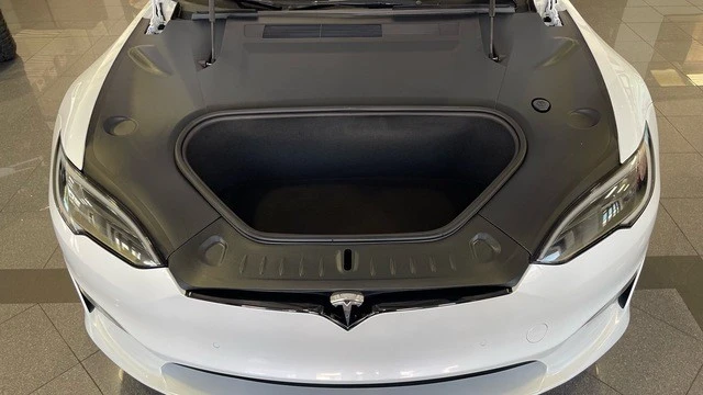 2022 Tesla Model S - Image 21 of 31