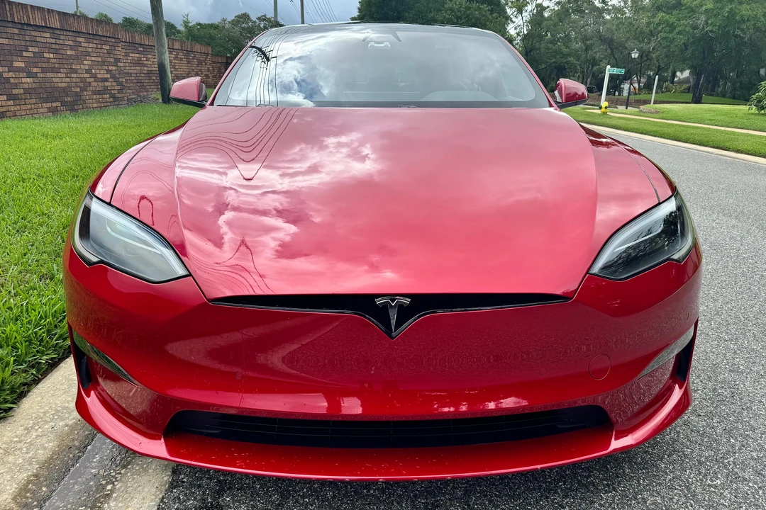 2022 Tesla Model S - Image 2 of 31