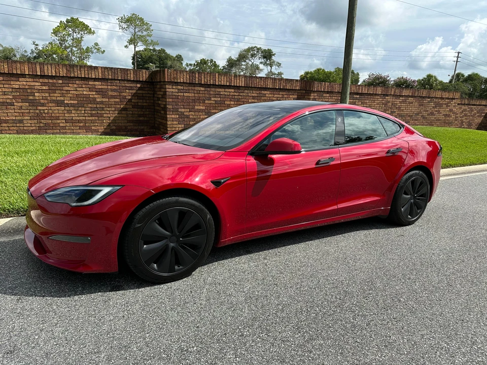 2022 Tesla Model S - Image 7 of 31