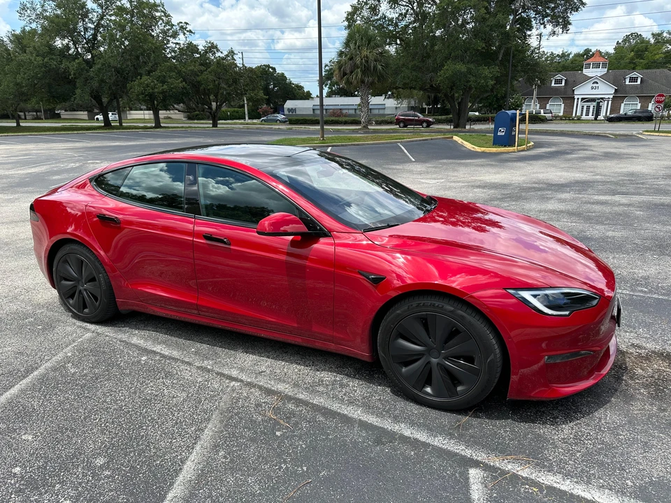 2022 Tesla Model S - Image 16 of 31