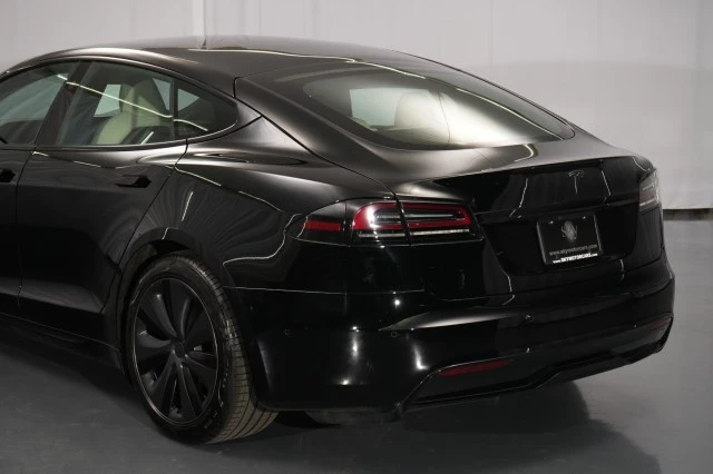 2022 Tesla Model S - Image 15 of 21