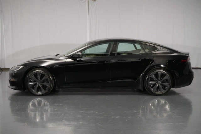 2022 Tesla Model S - Image 2 of 21