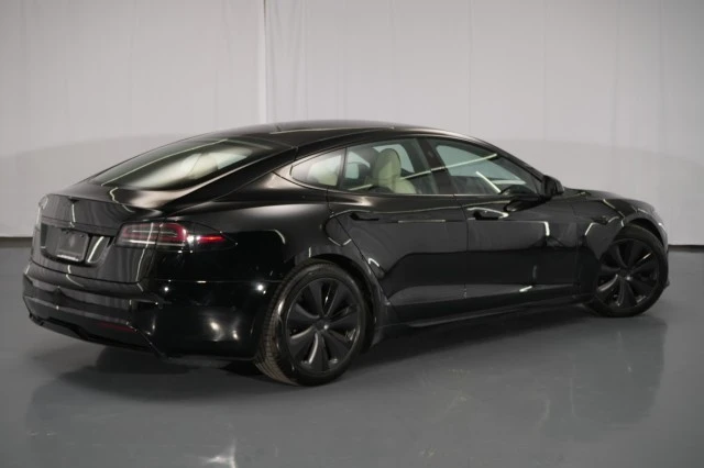2022 Tesla Model S - Image 10 of 21
