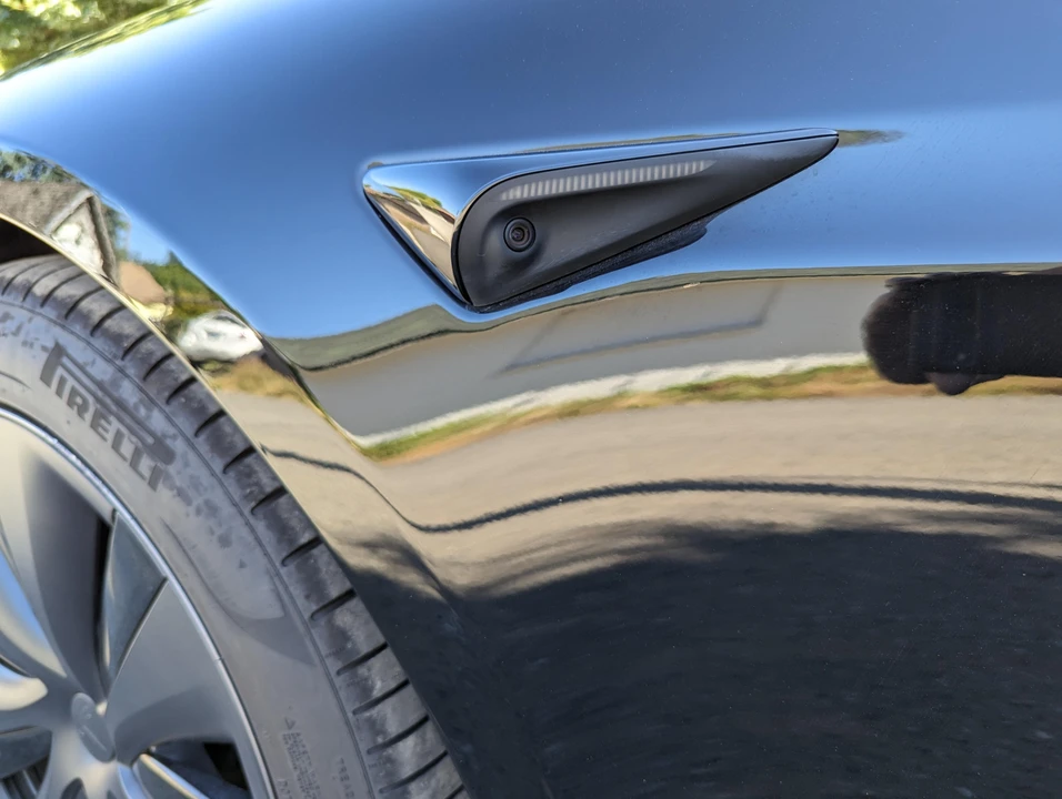 2022 Tesla Model S - Image 30 of 31