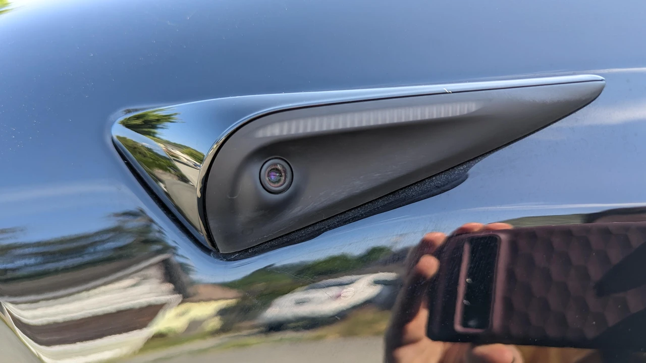 2022 Tesla Model S - Image 31 of 31