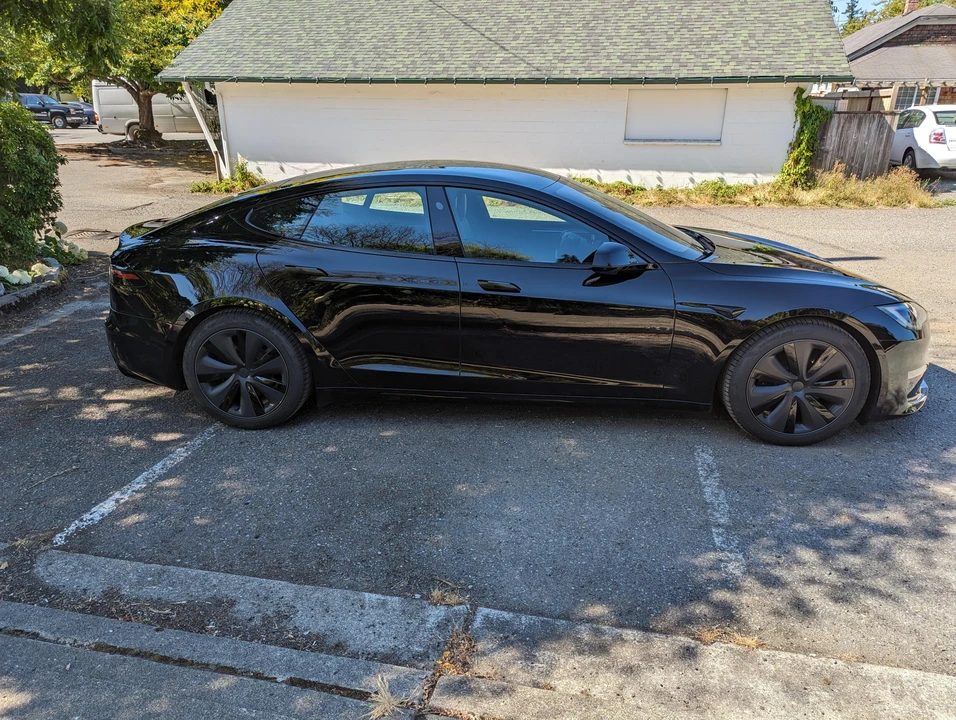 2022 Tesla Model S - Image 22 of 31