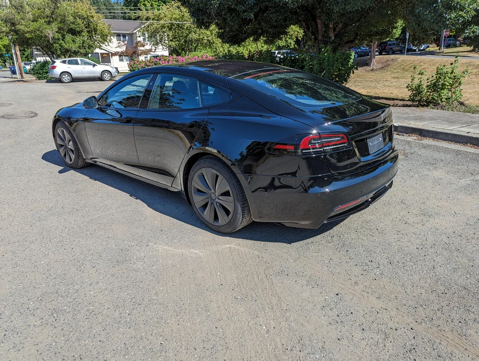 2022 Tesla Model S - Image 14 of 31