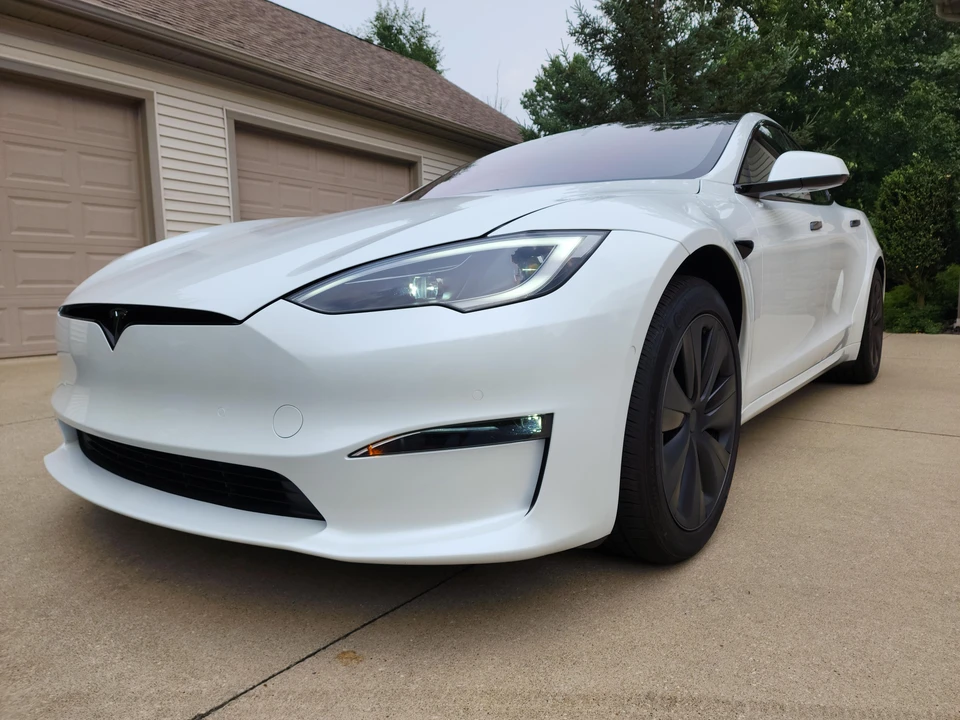 2022 Tesla Model S - Image 7 of 31