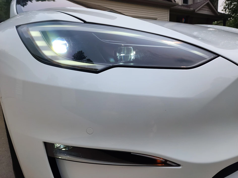 2022 Tesla Model S - Image 17 of 31
