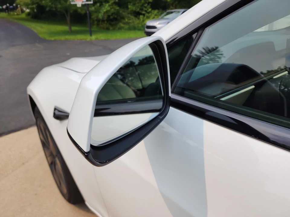 2022 Tesla Model S - Image 24 of 31