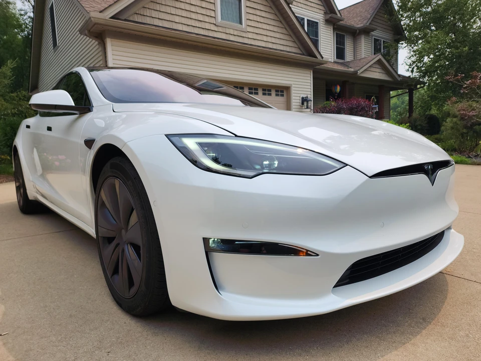 2022 Tesla Model S - Image 16 of 31