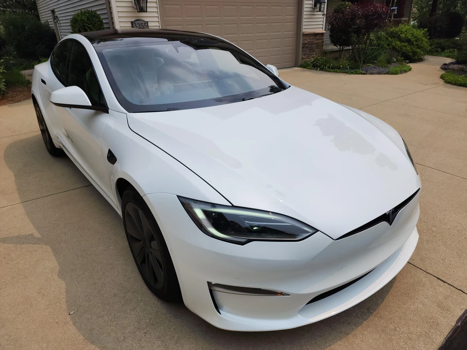 2022 Tesla Model S - Image 15 of 31