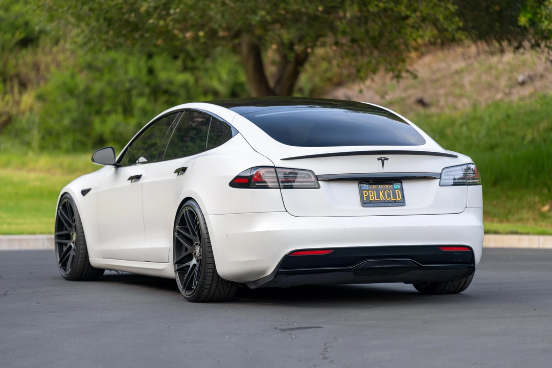 2022 Tesla Model S - Image 4 of 31