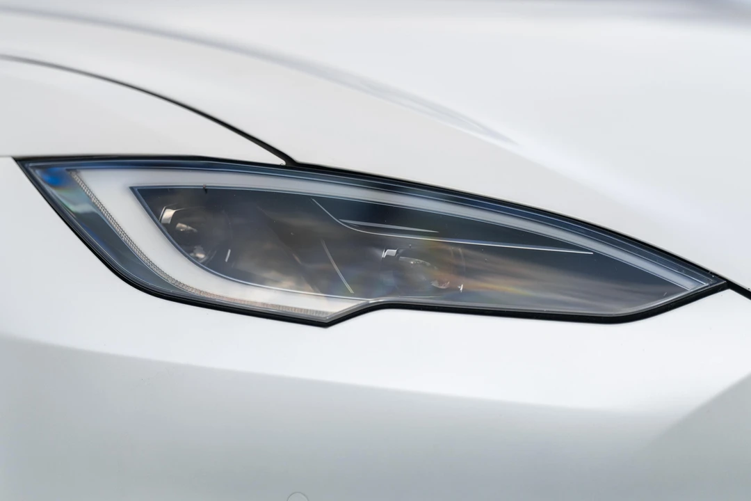 2022 Tesla Model S - Image 10 of 31