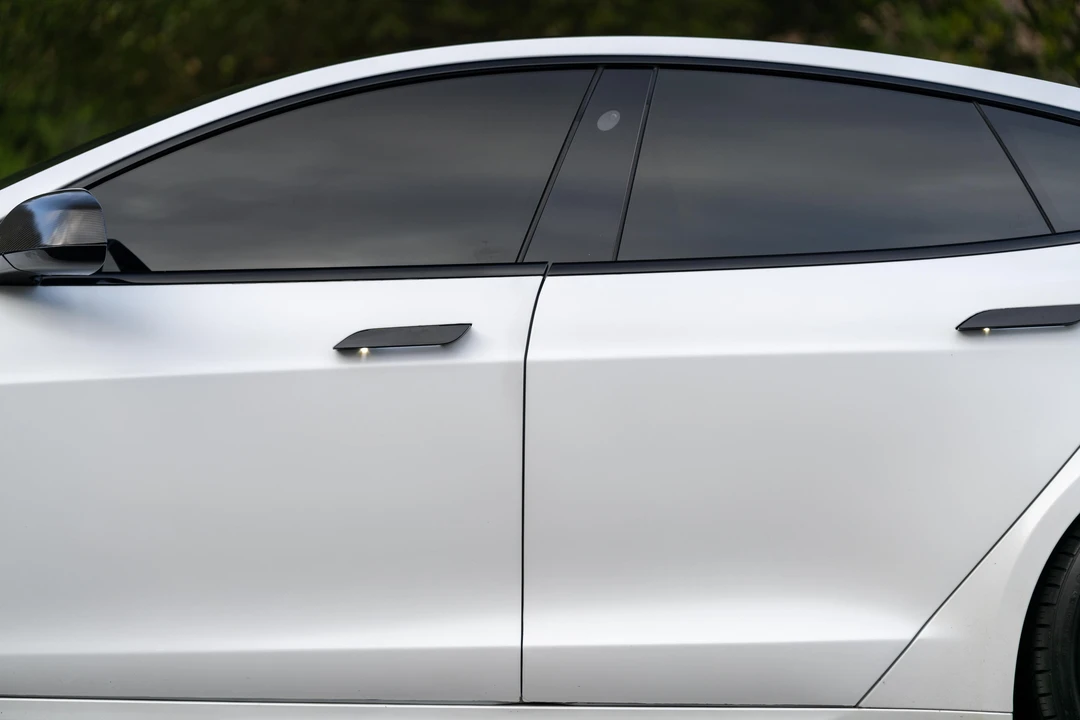 2022 Tesla Model S - Image 17 of 31