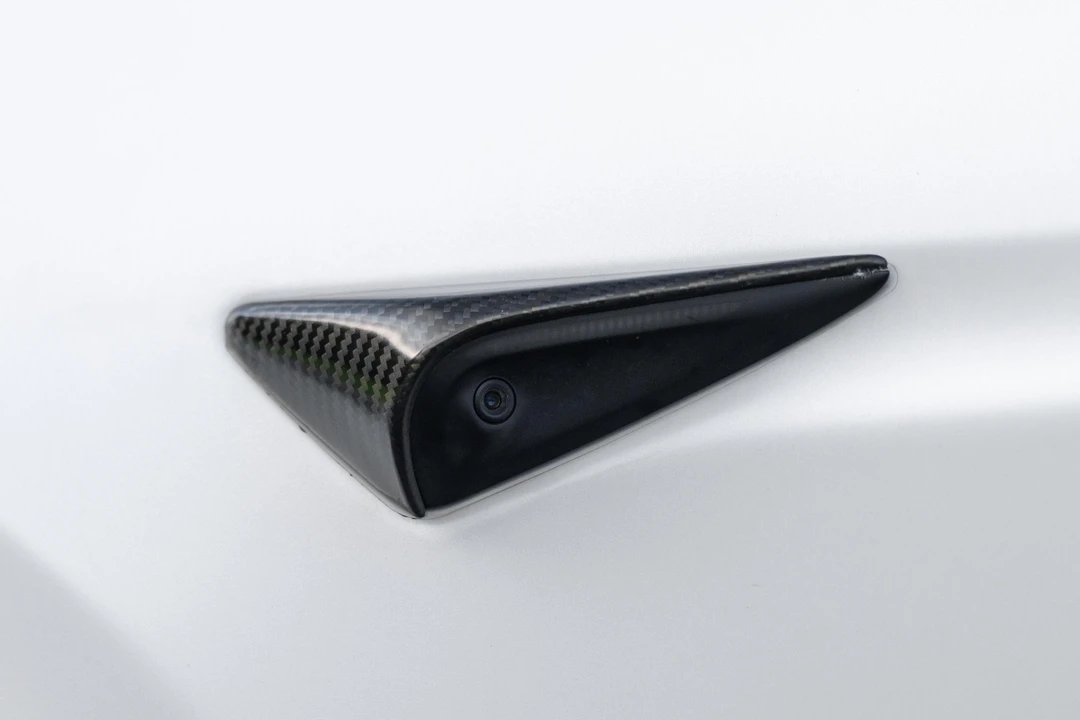 2022 Tesla Model S - Image 23 of 31
