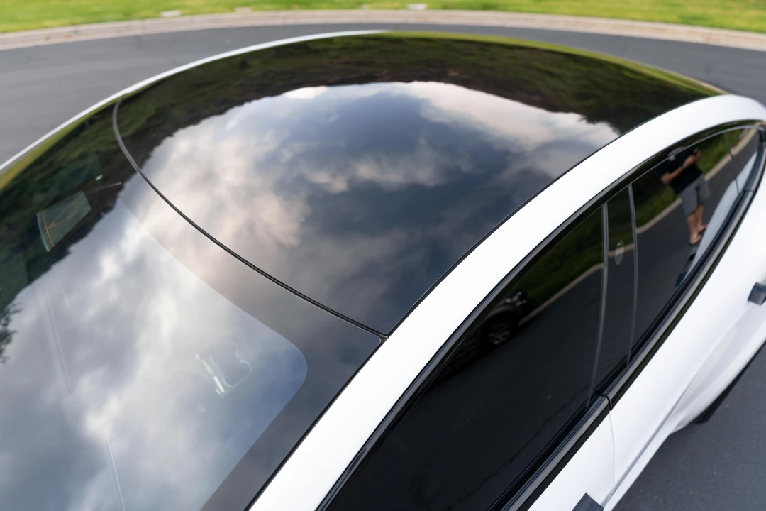 2022 Tesla Model S - Image 28 of 31