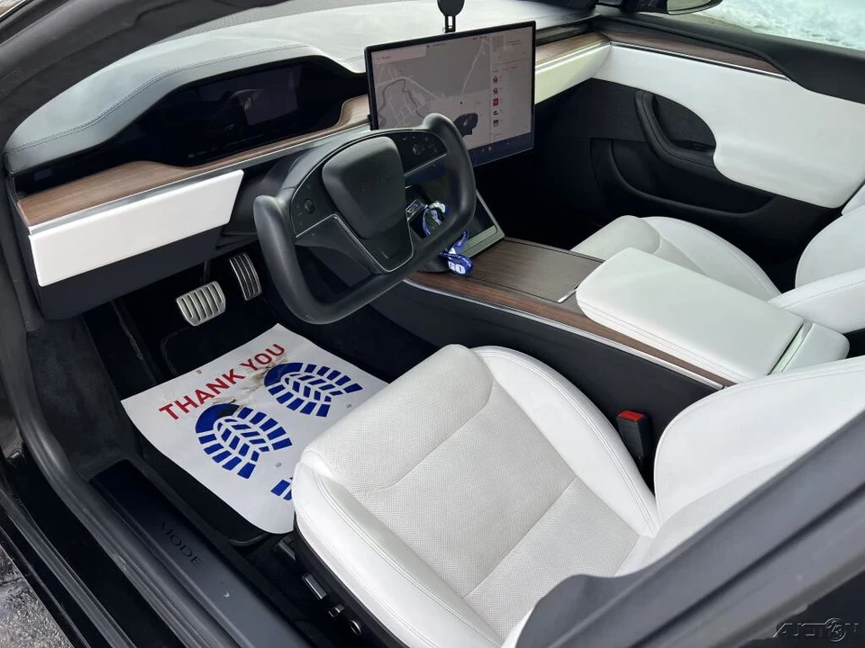 2022 Tesla Model S - Image 5 of 12