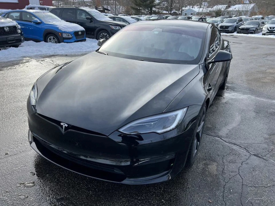 2022 Tesla Model S - Image 11 of 12