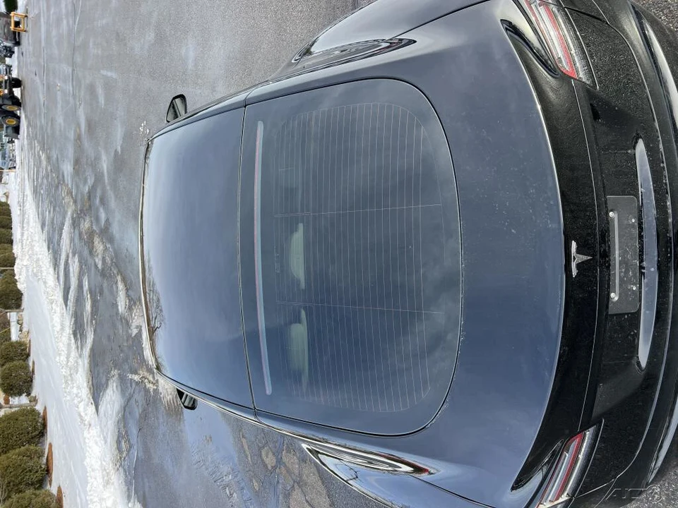 2022 Tesla Model S - Image 12 of 12