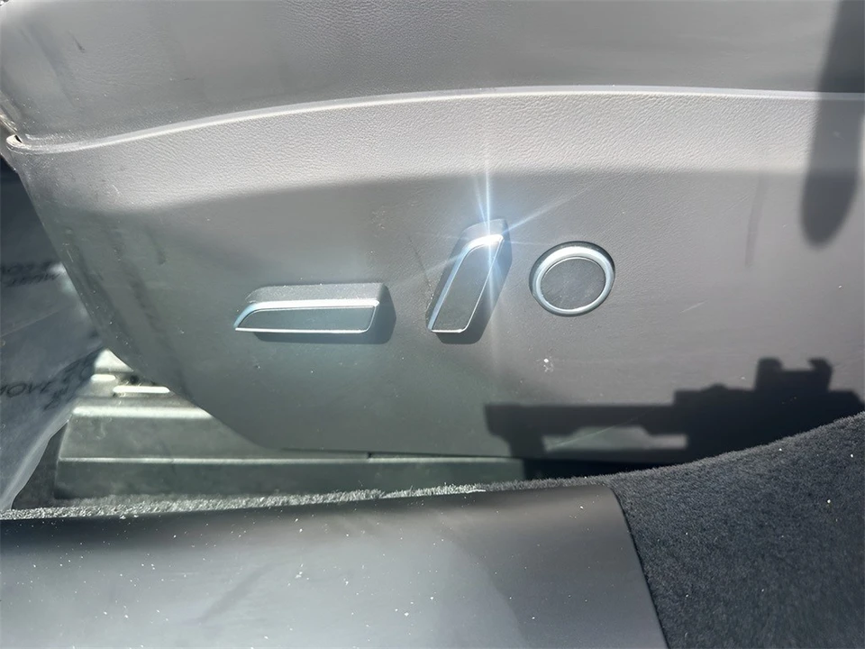2022 Tesla Model S - Image 10 of 12