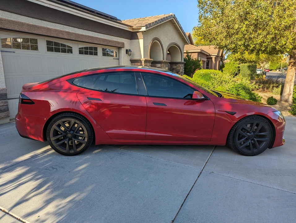2022 Tesla Model S - Image 22 of 31