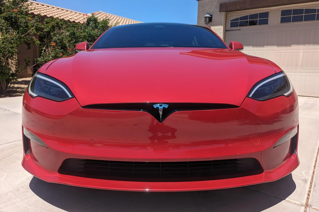 2022 Tesla Model S - Image 2 of 31