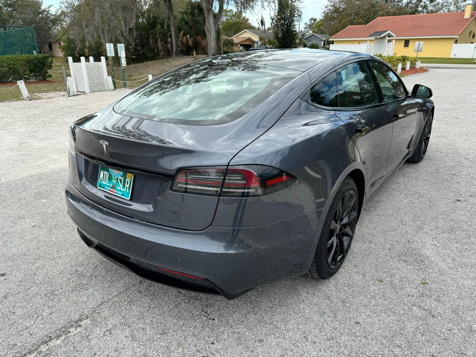 2022 Tesla Model S - Image 17 of 31