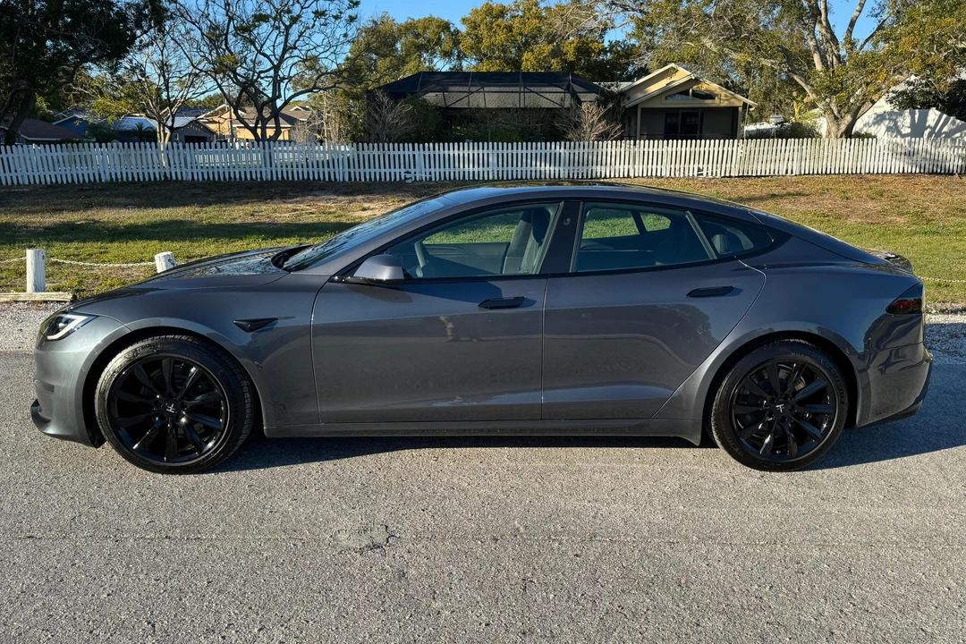 2022 Tesla Model S - Image 3 of 31