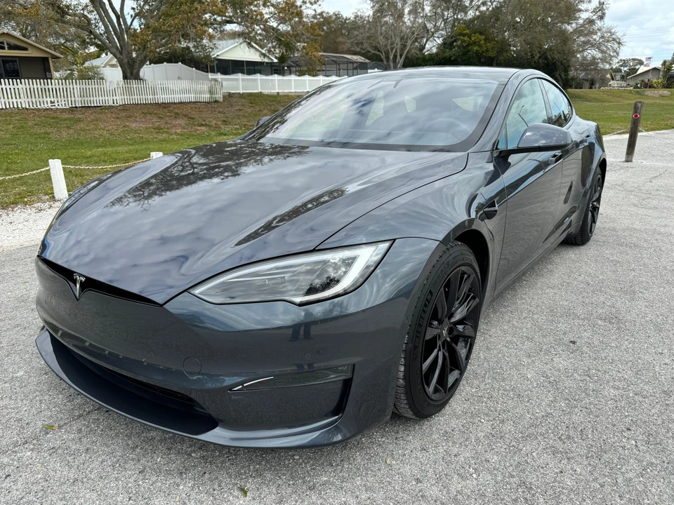 2022 Tesla Model S - Image 9 of 31